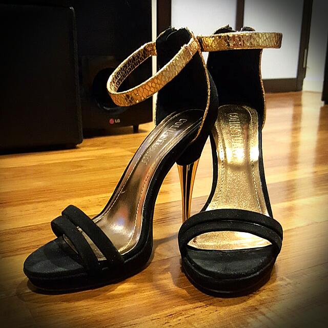 Colin stuart sandals online