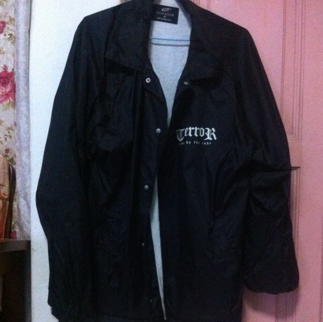 Terror windbreaker sales