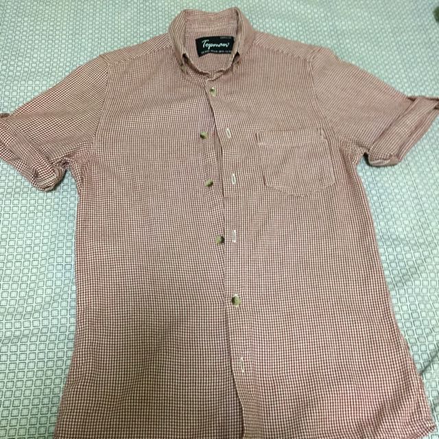 Buttoned Shirts (Category: Tshirts & Polo Shirts) located in Singapore. Submitted by tedm94 (Listing ID 33596044, Image 2). Description: .