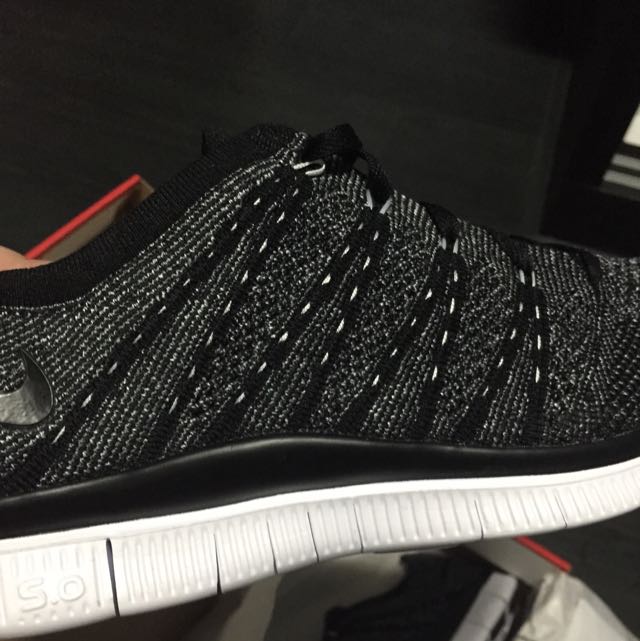 Nike free flyknit nsw oreo outlet