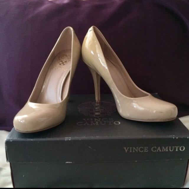 reduced Price) Vince Camuto Nude Heels