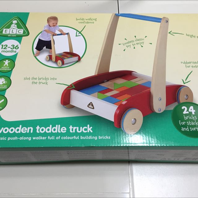 Elc wooden walker with bricks store
