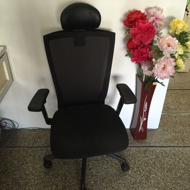 Techo Sidiz T50 Office Chair Furniture On Carousell