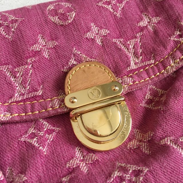Pleaty handbag Louis Vuitton Pink in Denim - Jeans - 36236307