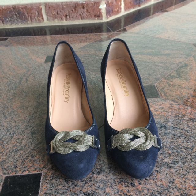 Russell and bromley cheap court shoes