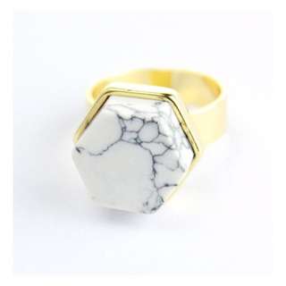 (INSTOCK) HEXAGON MARBLE RING