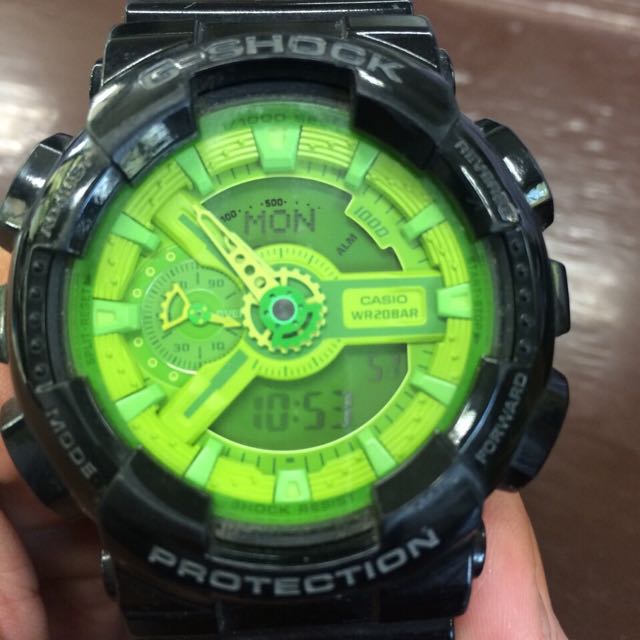 G Shock青蜂俠 名牌精品在旋轉拍賣