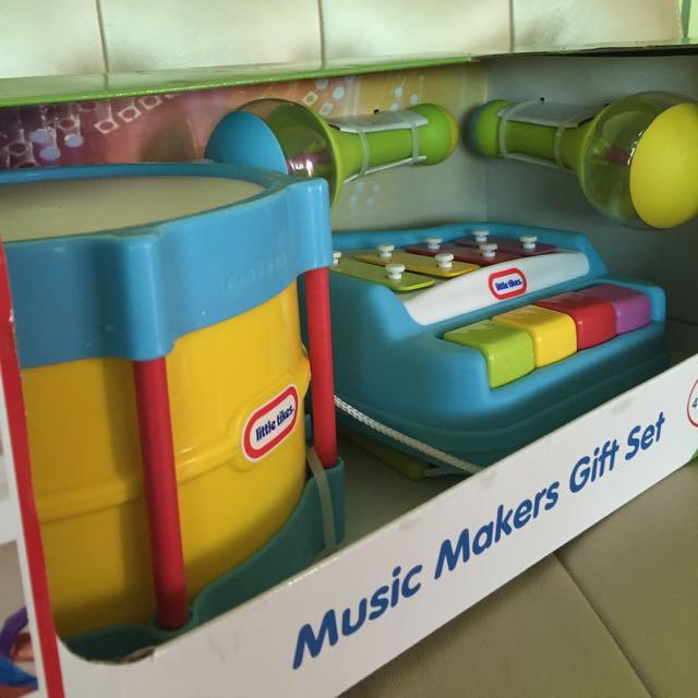 little tikes melody maker musical gift set