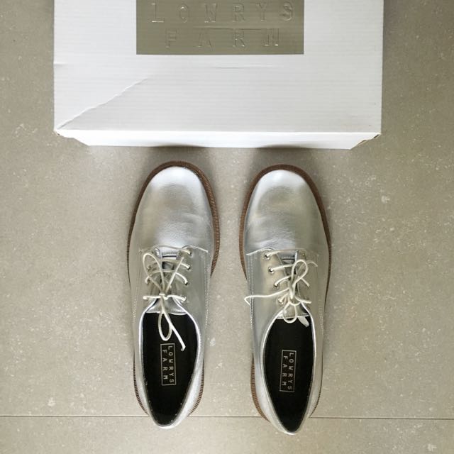 Lowrys Farm Ladies Shoes Silver Women S Fashion On Carousell