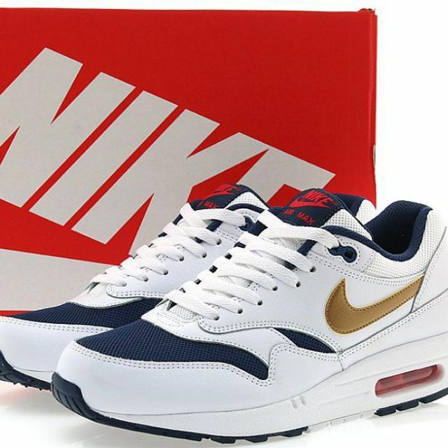 womens nike air max 1 essential