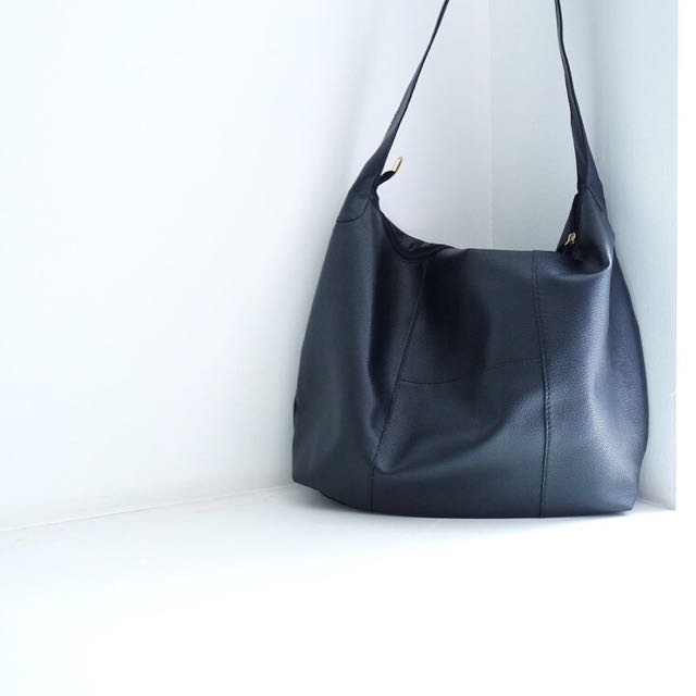 Leather Slouchy Hobo Bag PRICE INCLUSIVE OF NORMAL MAIL Women s