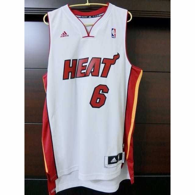 lebron home jersey