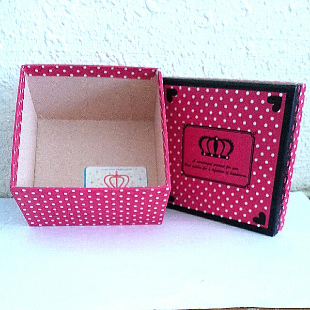 BN Daiso Gift Box, Women's Fashion, Jewelry & Organisers, Accessory
