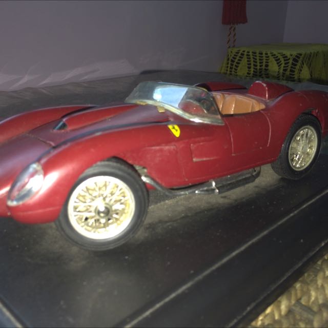 Ferrari old Car Model, Hobbies & Toys, Memorabilia & Collectibles