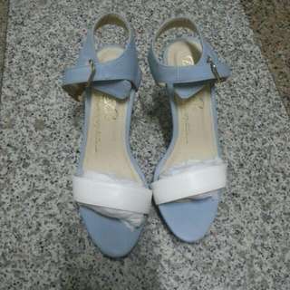 全新D+af shoe*37號水藍高跟鞋