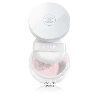 Chanel Le Blanc Fresh Glow Brightening Loose Powder SPF 10 PA+ In 20 Opaline