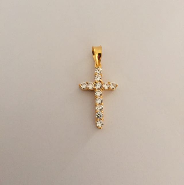916 Gold Cross Pendant With Zircon 
