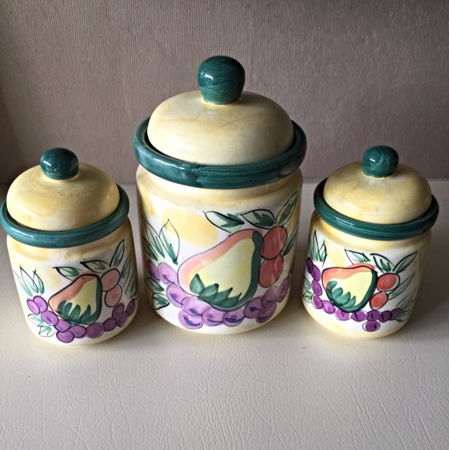 Multi Purpose Jars (Category: Other Kitchen Appliances) located in Singapore. Submitted by jopeh (Listing ID 34475176, Image 1). Description: .