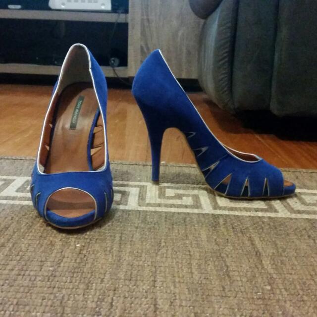 Azure Blue Tony Bianco Pumps Size 5.5 (Category: Women's Fashion) located in Melbourne. Submitted by desibastas (Listing ID 34567600, Image 1). Description: .