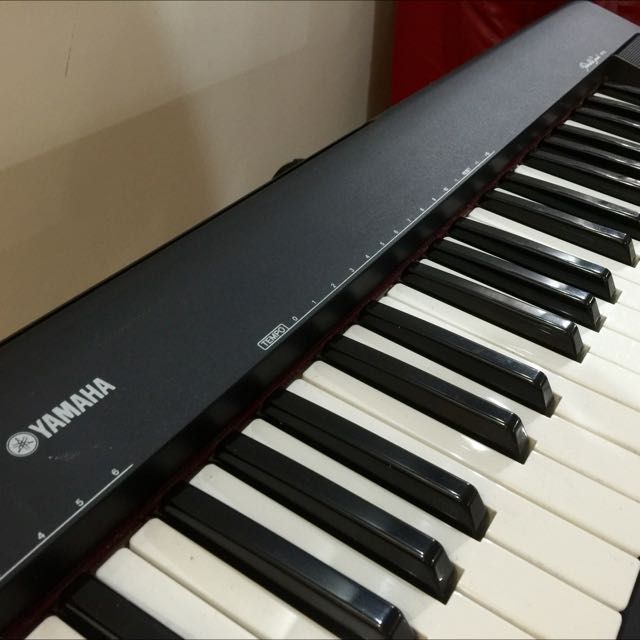 Yamaha Portable Grand NP30 Keyboard, Hobbies & Toys, Music & Media, Musical Instruments on
