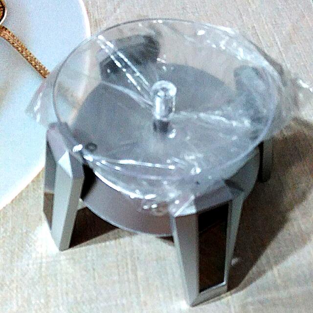 Solar display stand, Furniture & Home Living, Kitchenware & Tableware ...