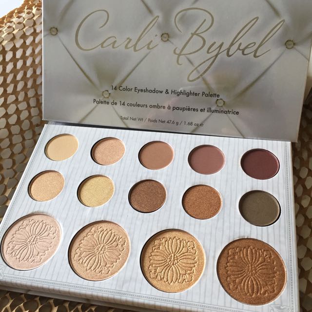carli bybel eyeshadow and highlighter palette