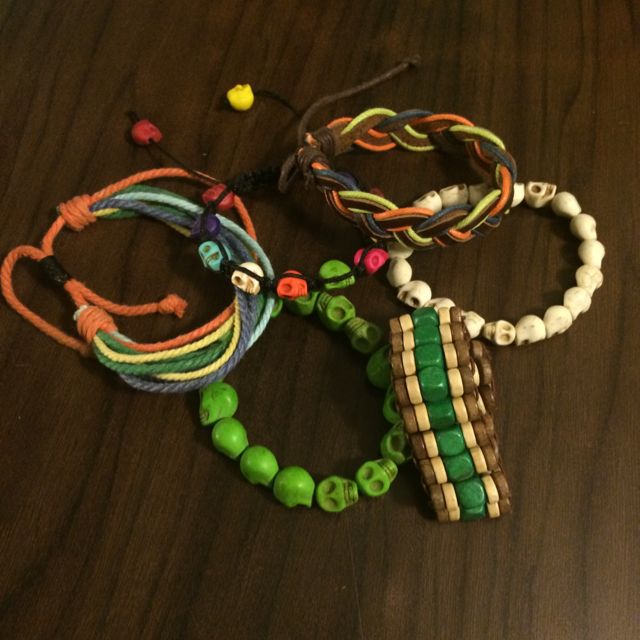 Assorted Bracelets (Category: Bracelets) located in Singapore. Submitted by popcorncats (Listing ID 34927826, Image 1). Description: .