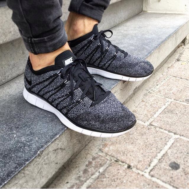 nike free flyknit nsw oreo