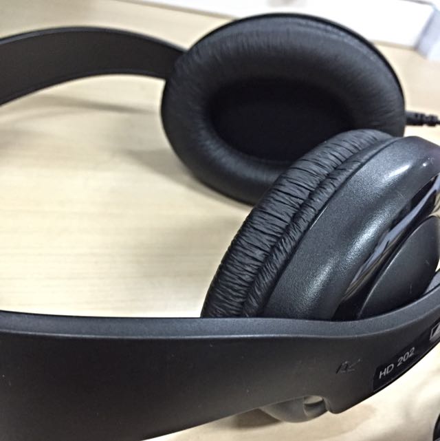 Sennheiser HD 202, Elektronik di Carousell