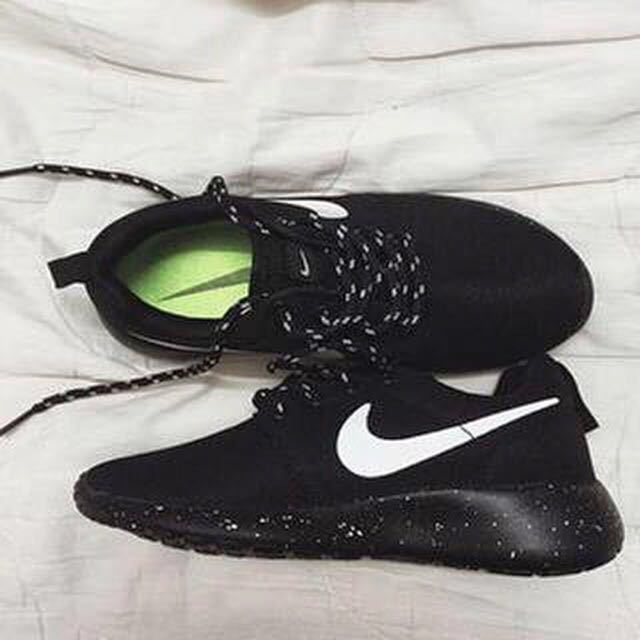 Nike Roshe Run Oreo