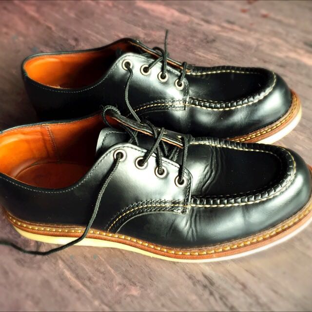 Want to sell black leather Red Wing Moc 