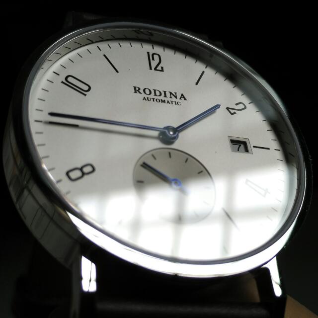 St1731 movement top