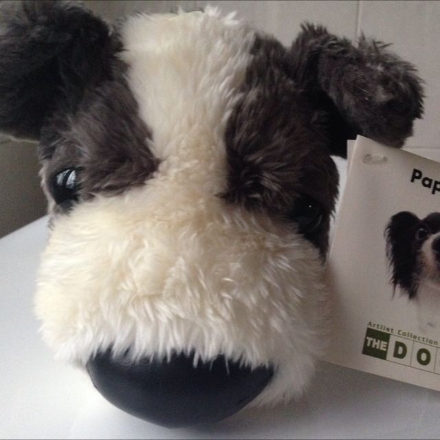 Papillon plush store
