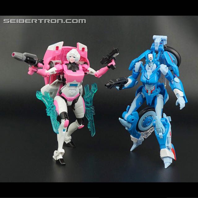 Chromia toy clearance