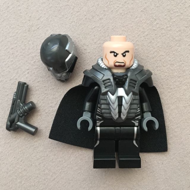 general zod lego minifigure