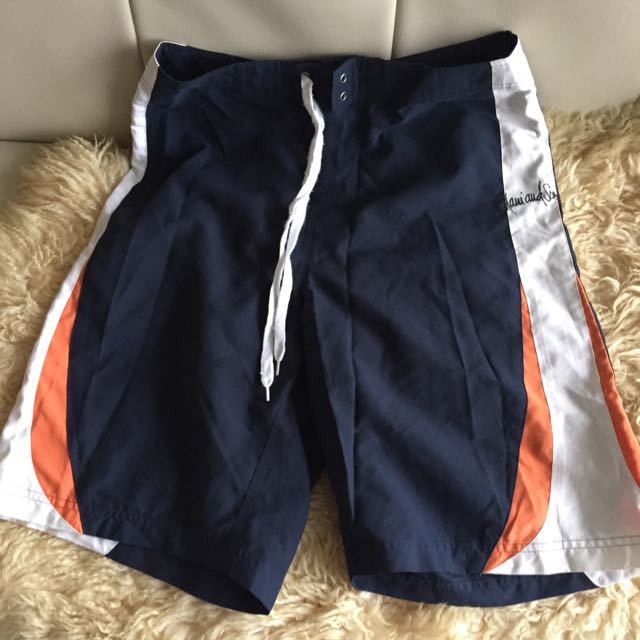 Bermudas maui hot sale
