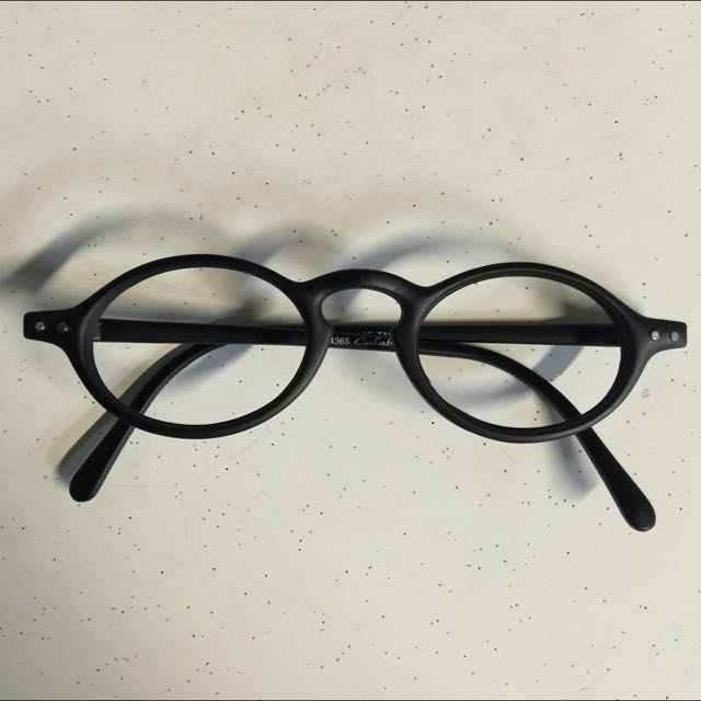 Vintage Round spectacle glasses / readers (Calabria), Everything Else ...