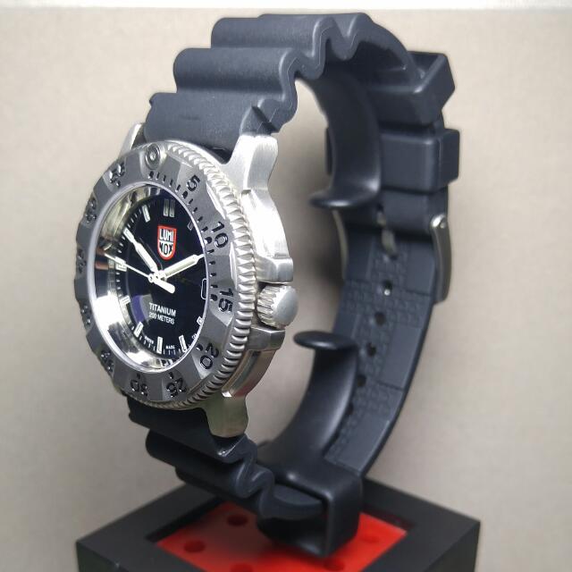 Luminox best sale 3600 titanium