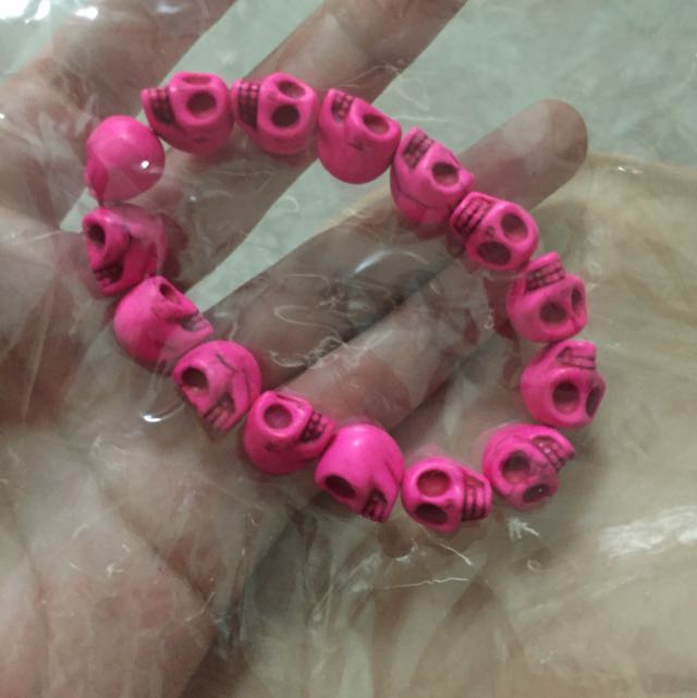 Pink skull bracelet hotsell