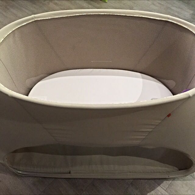 Excellent Condition Stokke® Bounce 'N' Sleep Daybed, Babies & Kids