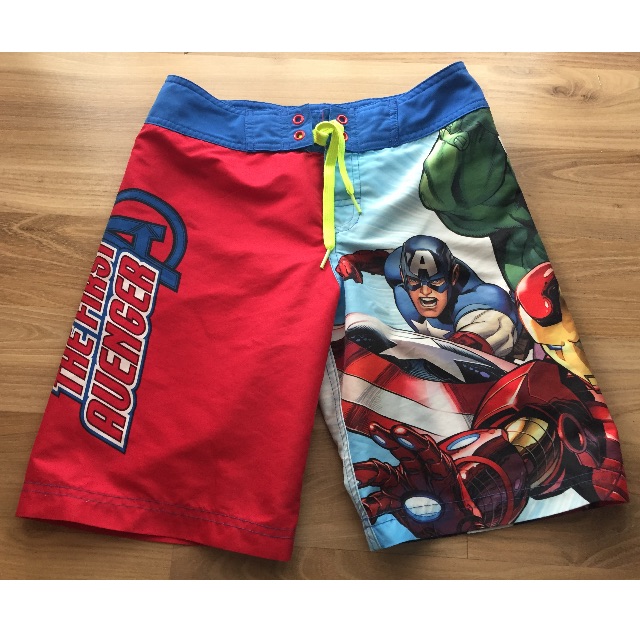 Avengers hm top