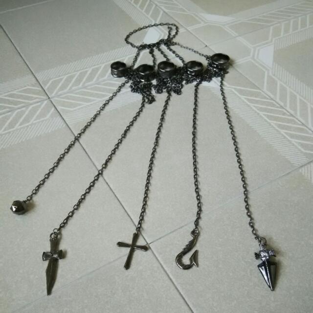Hunter X Hunter Kurapika S Chain Toys Games On Carousell Vous le découvrirez ici ! sgd