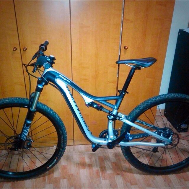 Specialized sales stumpjumper 2012