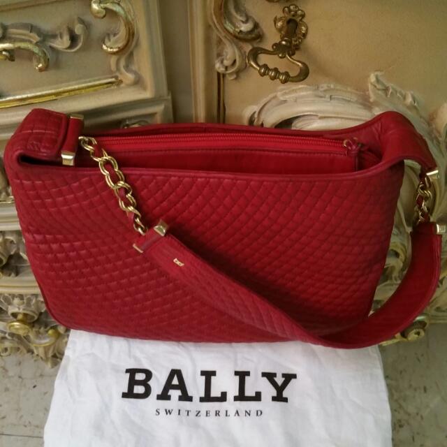 bally ladies bag