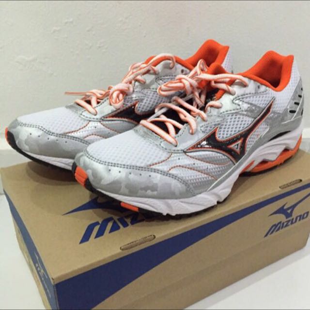 Mizuno Orange Running Shoes, Sports on 