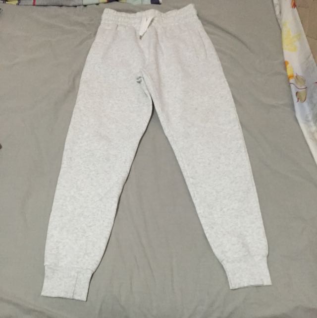 white sweatpants h&m