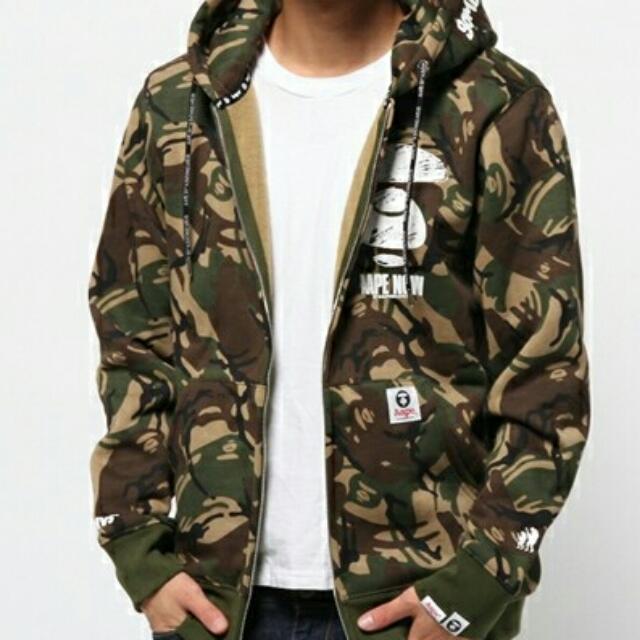 pe By A Bathing Ape Camo Hoodie Jacket Men S Fashion On Carousell