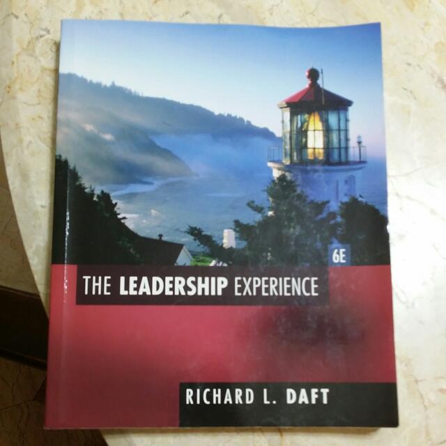 Mno2007 The Leadership Experience By Richard L Daft Books