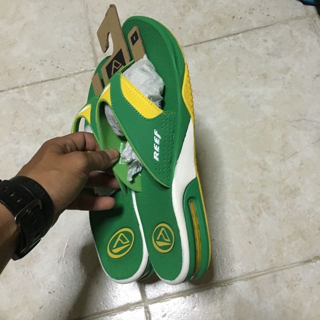 Reef fanning top green
