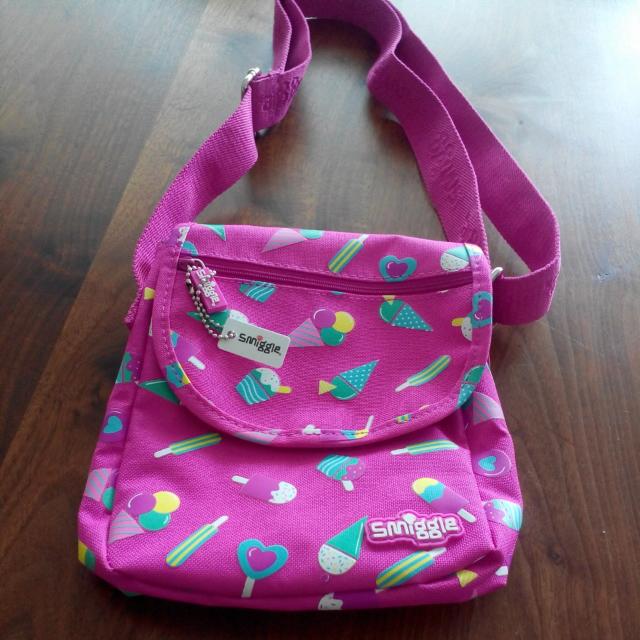 smiggle sling bag singapore